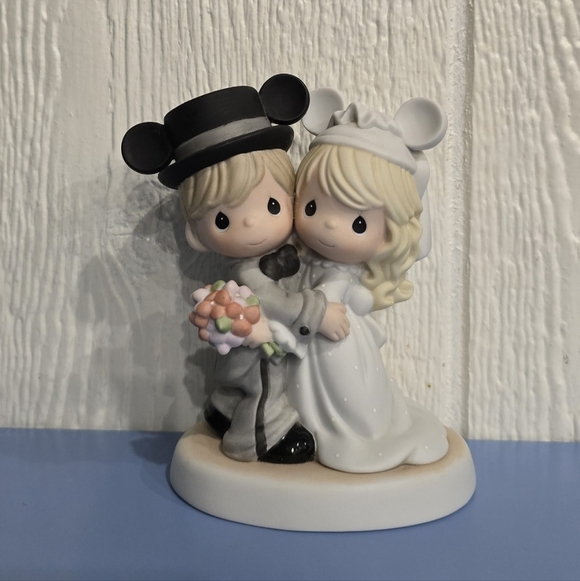 GUC Precious Moments Magically Ever After